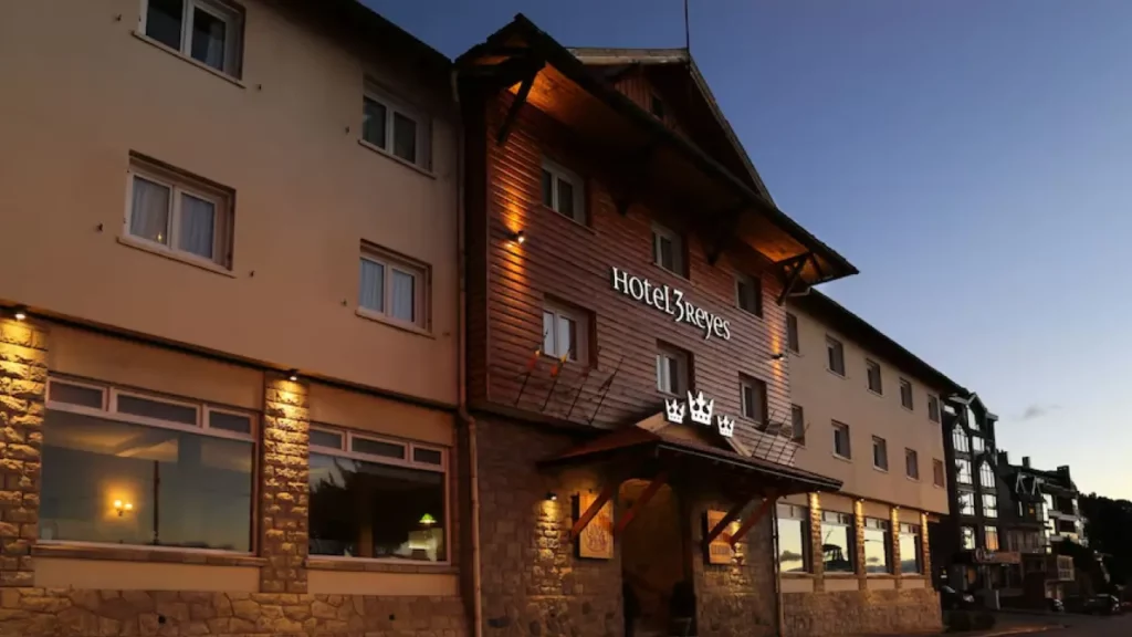 Hotel Tres Reyes no centro de Bariloche.