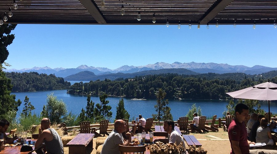 Os melhores rooftops e bares com vista em Bariloche
