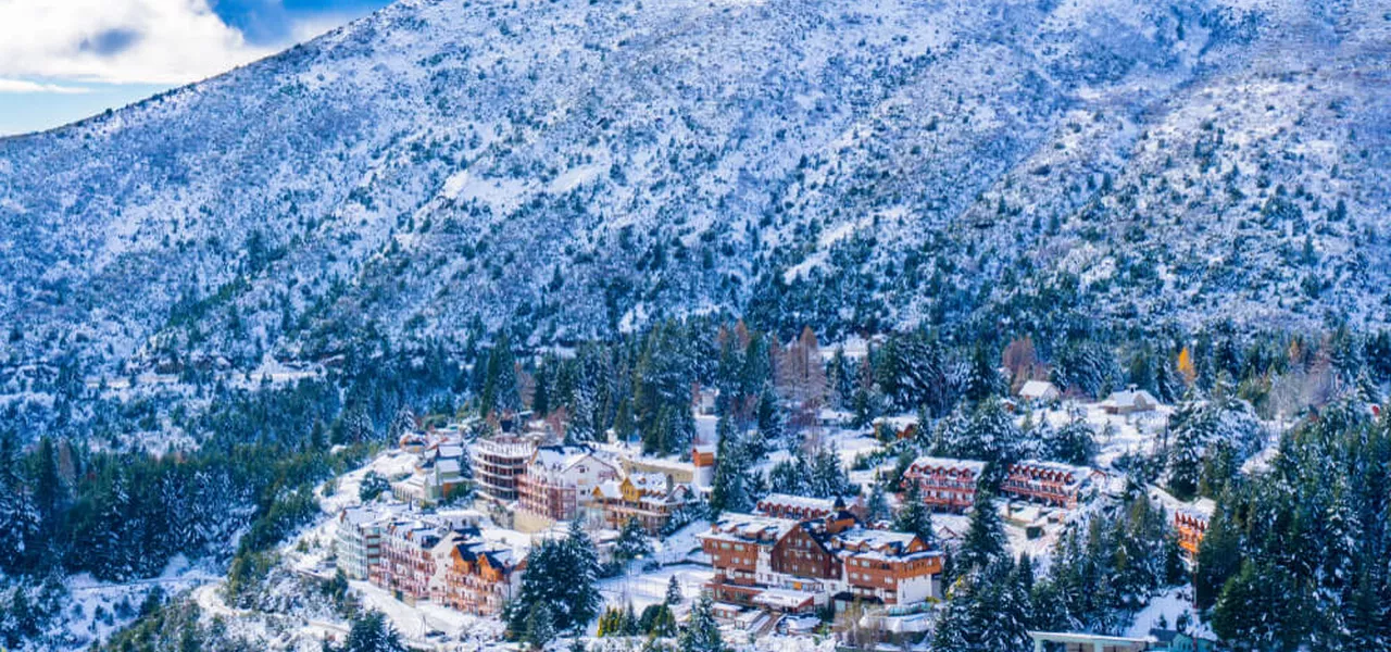 Ainda dá tempo de esquiar em Bariloche? Tudo sobre a temporada
